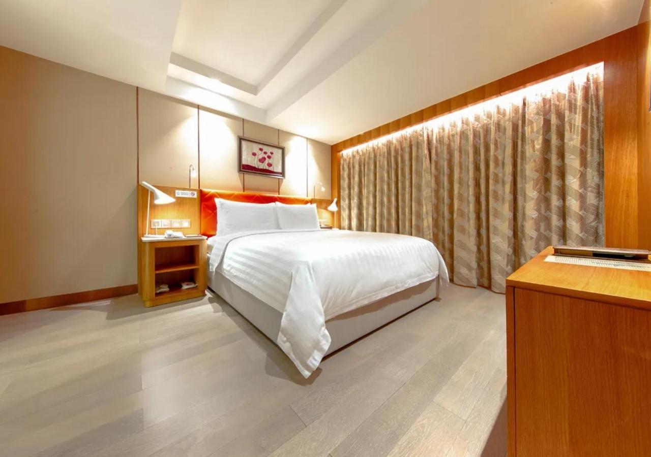 Royal Dragon Hotel Makau Bagian luar foto